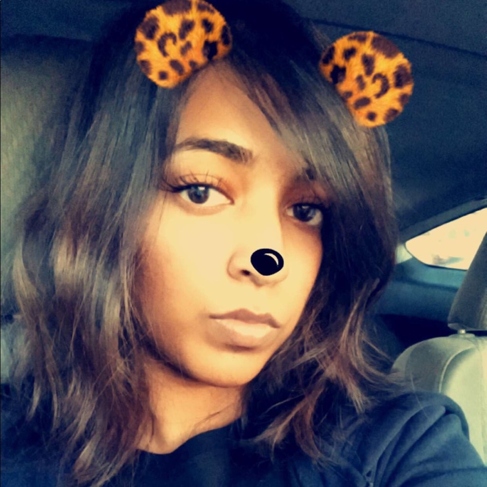 Meet your Posher, Nikki